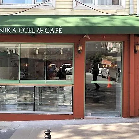Nika & Cafe 2*