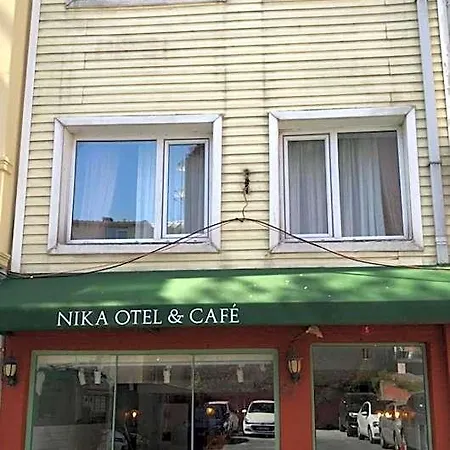 Nika & Cafe 2*