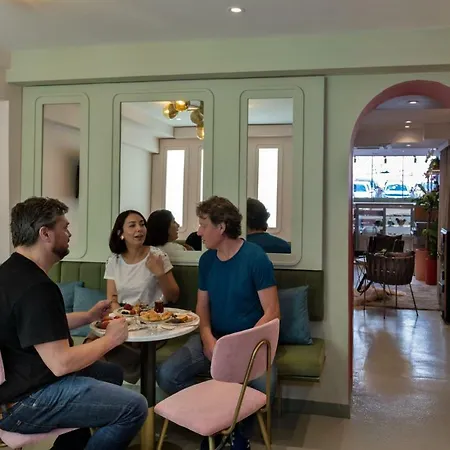 Nika & Cafe Отель 2*