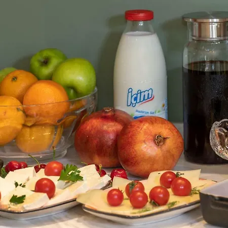 Nika & Cafe Отель