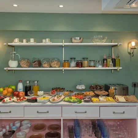 Nika & Cafe Отель 2*