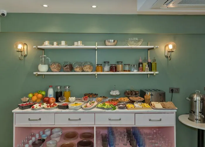 Nika & Cafe Отель 2*