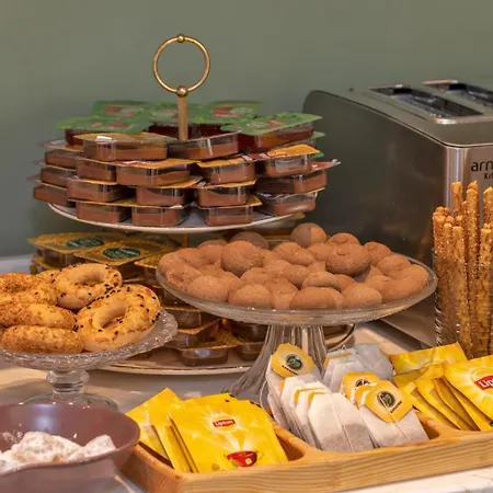 Hotel Nika & Cafe Istanbul