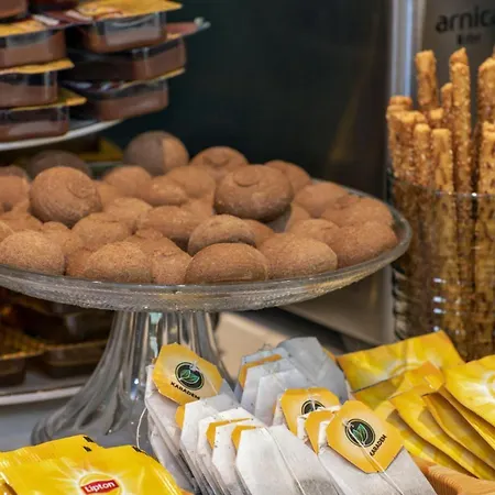 Szálloda Nika & Cafe Isztambul